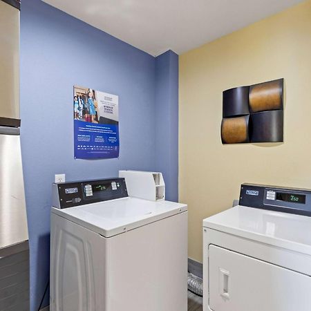Days Inn & Suites By Wyndham Dfw Airport South-Euless Exterior photo